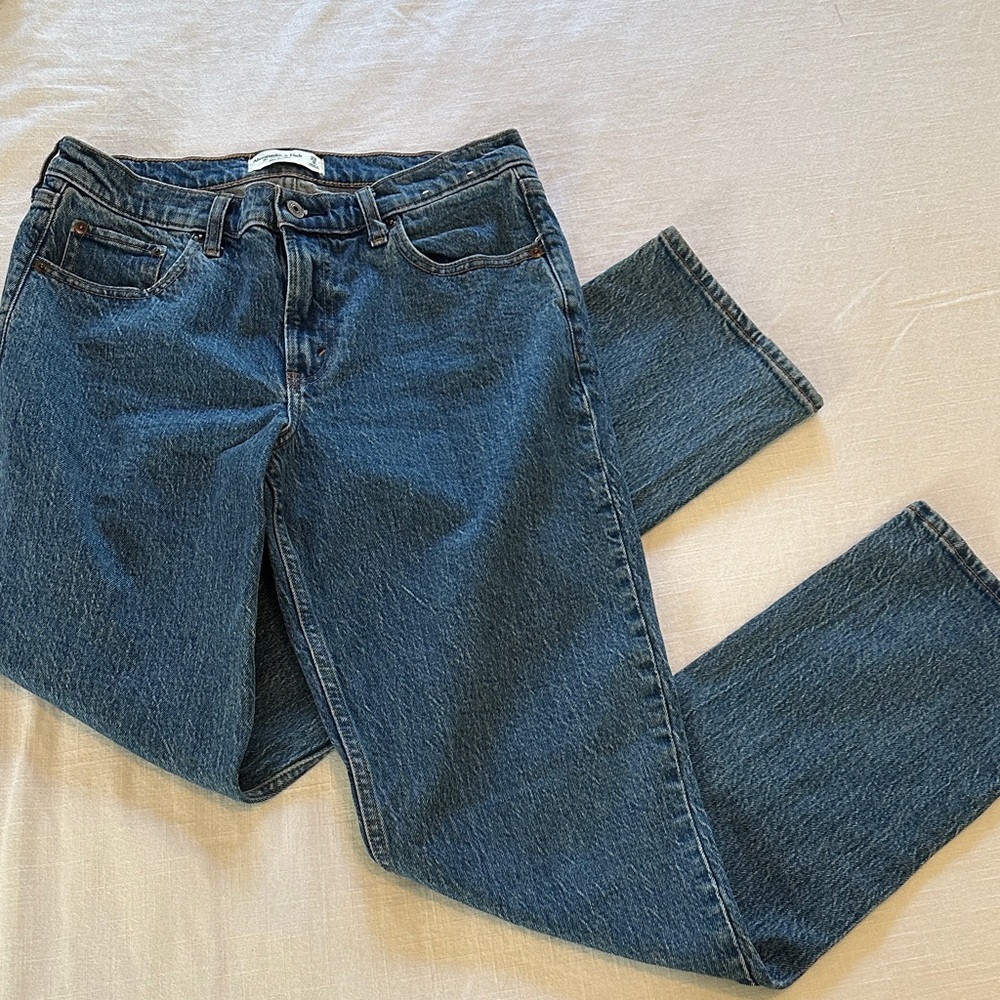 Abercrombie & Fitch The 90s Straight Mid Rise 29Long